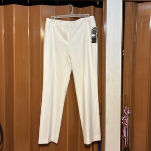 NWT Jones NY collection petite stretch white slacks size 6p